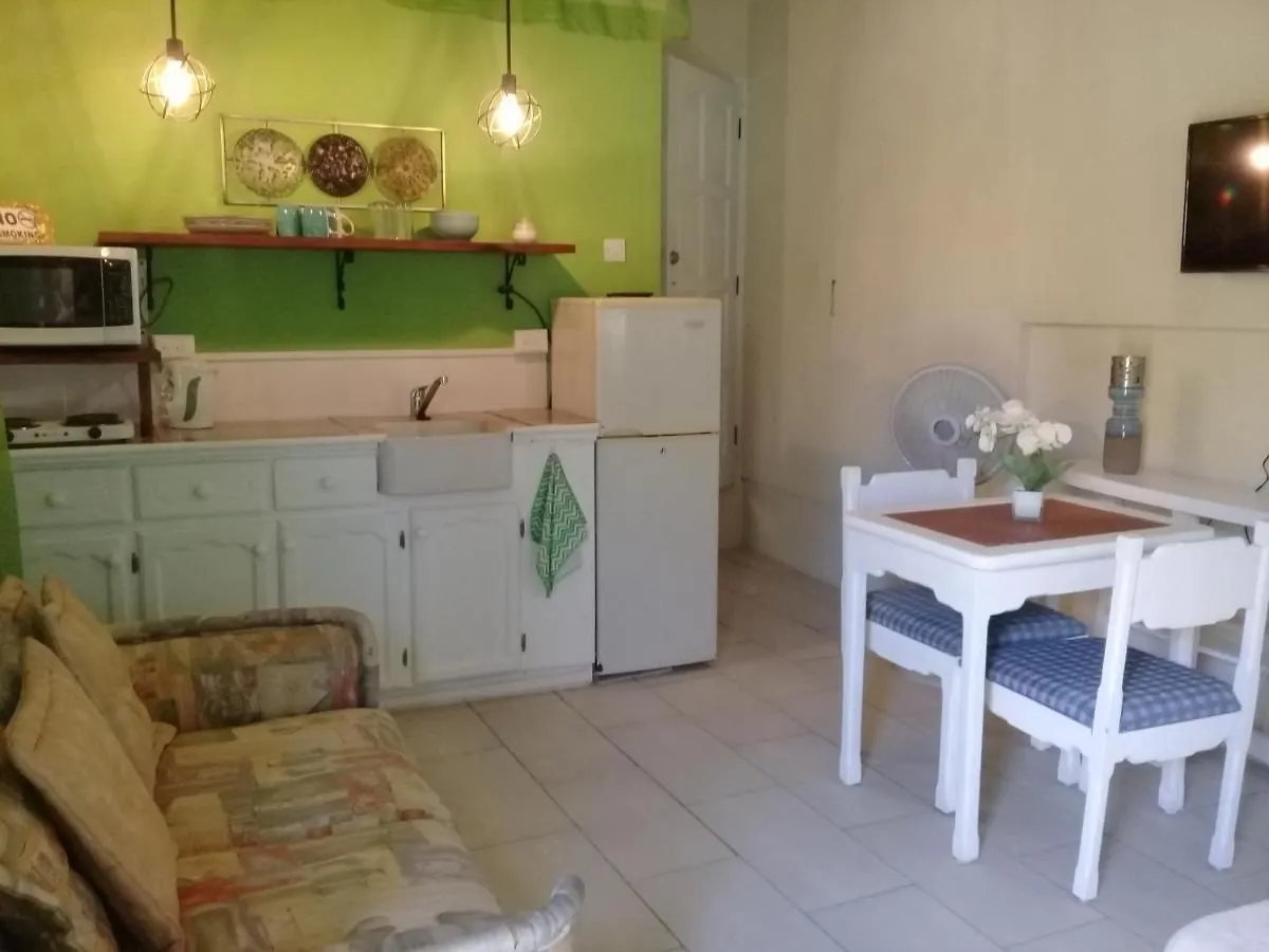 De Loft Hotel Christ Church 0*,  Barbados